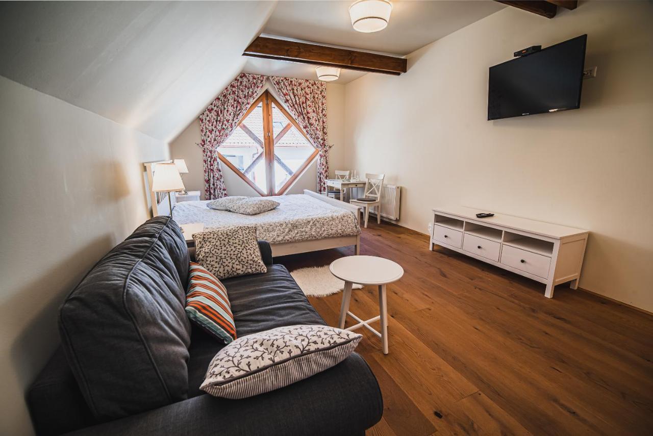 Farm Stay Zurej Шентьюр Экстерьер фото